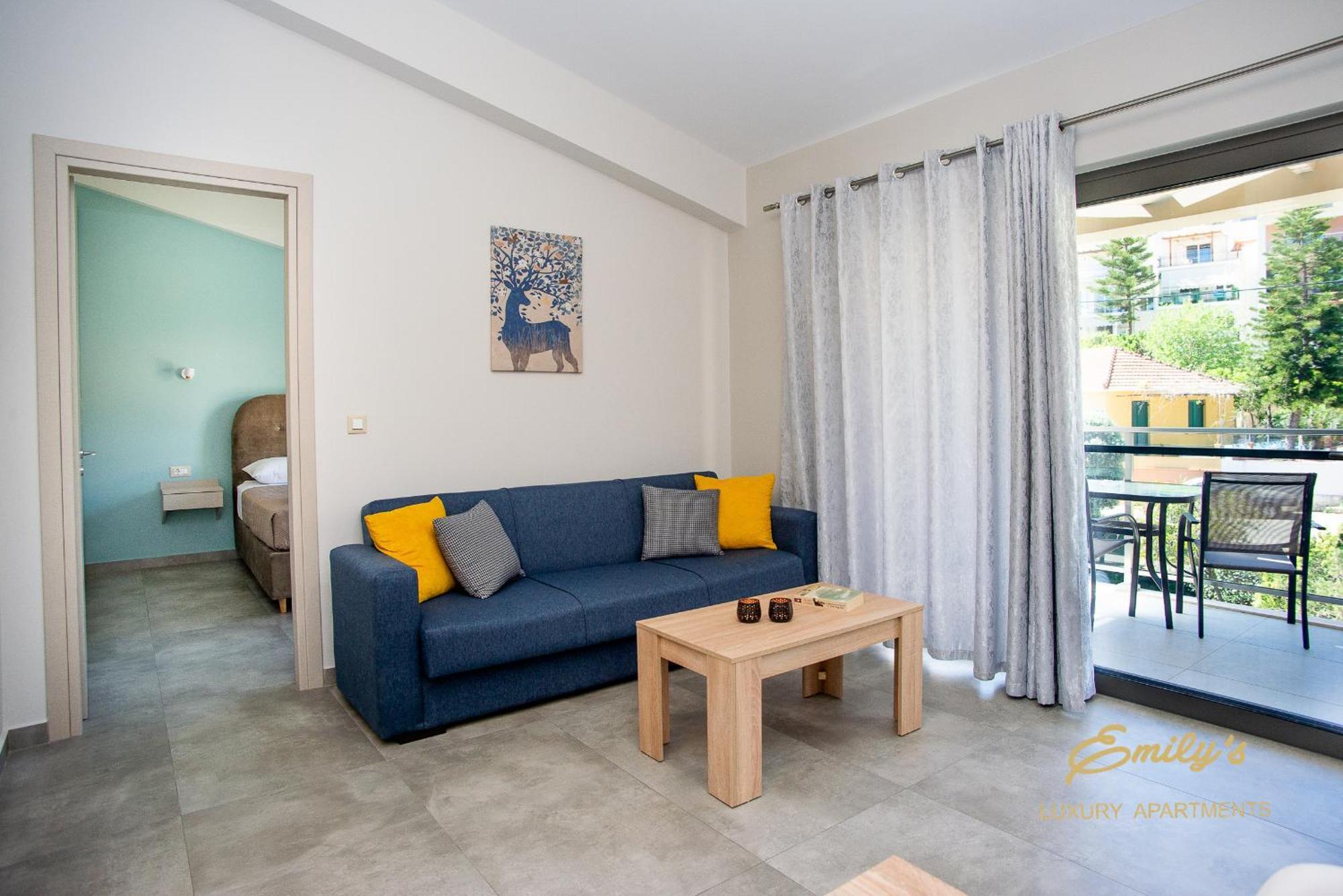 Emily'S Luxury Apartments 아르고스톨리온 외부 사진